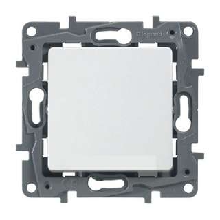 Legrand 672200 Выключатель/переключатель IP44 10A белый